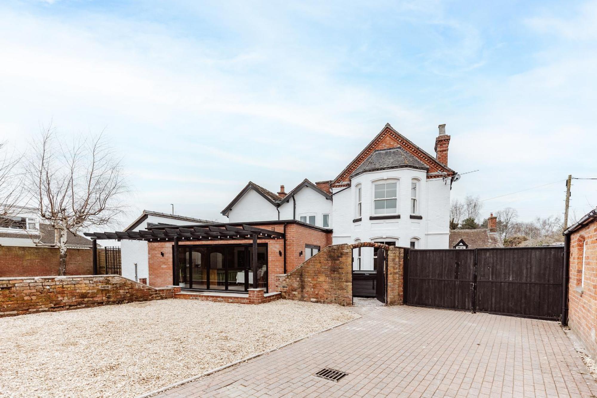House With A Cinema And Games Room, Sleeps 17 Shrewsbury Exterior photo