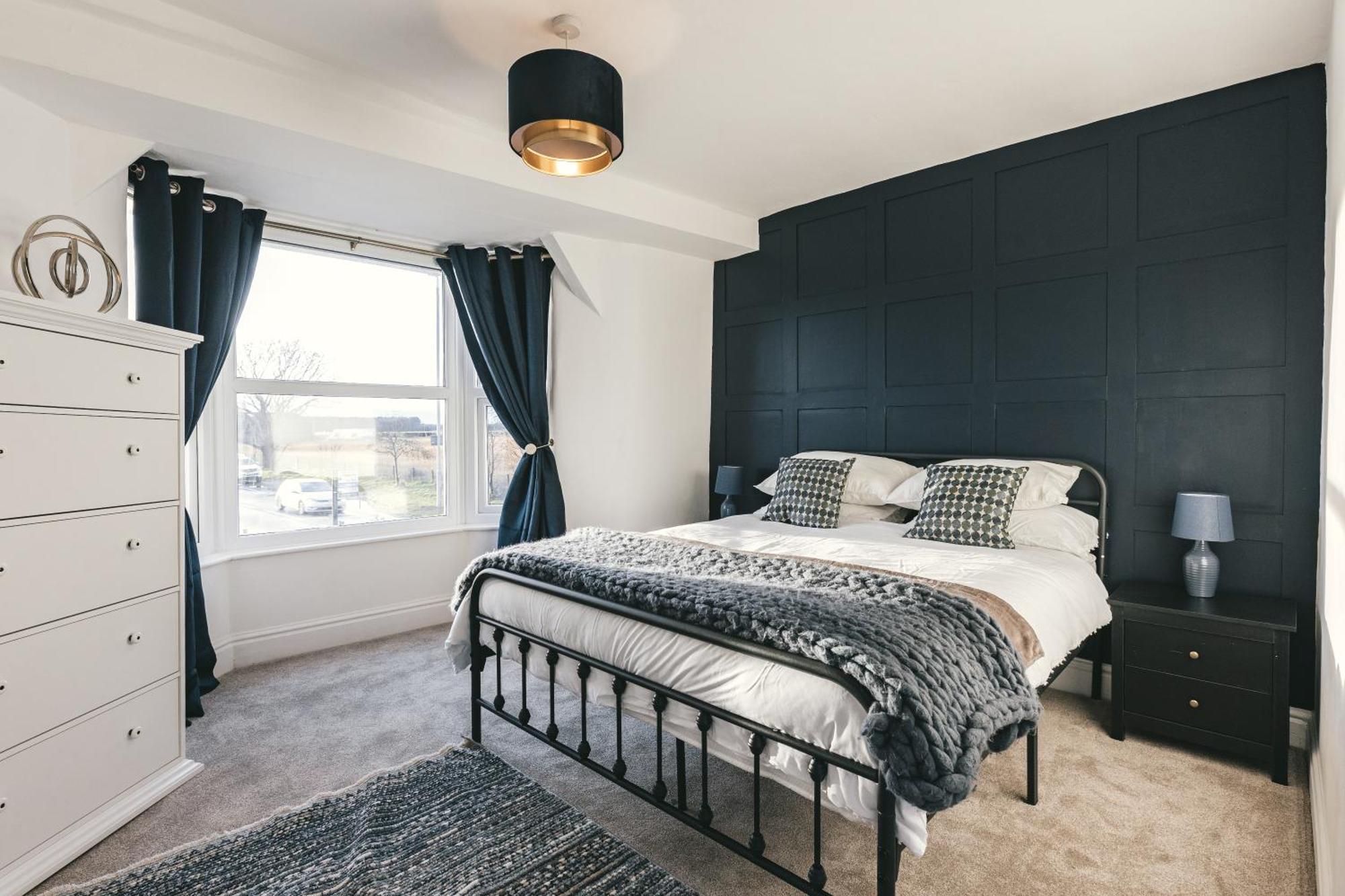 House With A Cinema And Games Room, Sleeps 17 Shrewsbury Exterior photo
